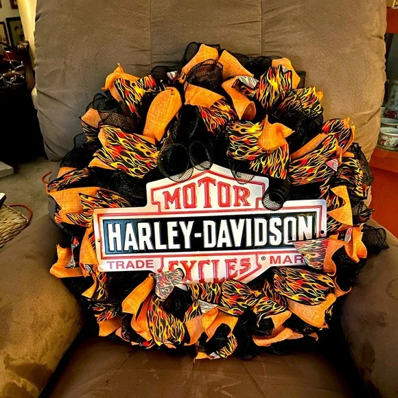 Custom made Harley Davidson Wreathe - Picture 1 of 4